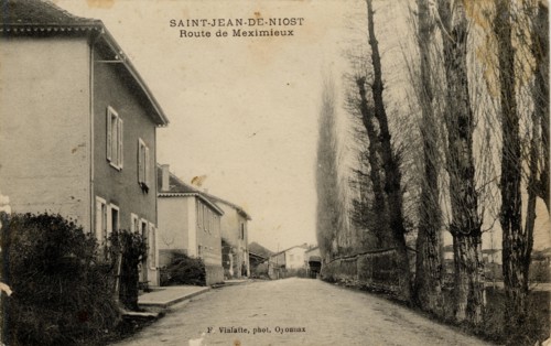 SAINT-JEAN-DE-NIOST