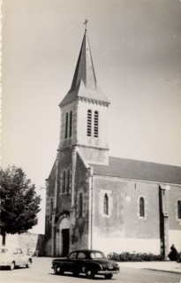 CHAPELLE-MONTREUIL