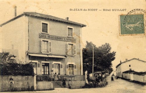SAINT-JEAN-DE-NIOST