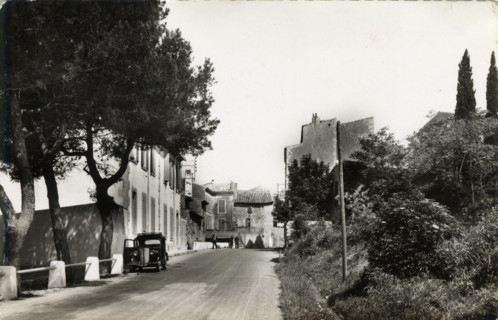 SAINT-MITRE-LES-REMPARTS