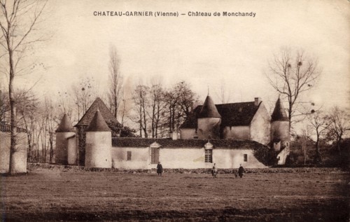 CHATEAU-GARNIER. Département : Vienne (86). Region: Nouvelle-Aquitaine (formerly Poitou-Charentes)