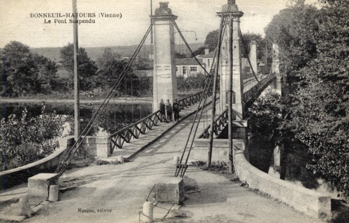 BONNEUIL-MATOURS