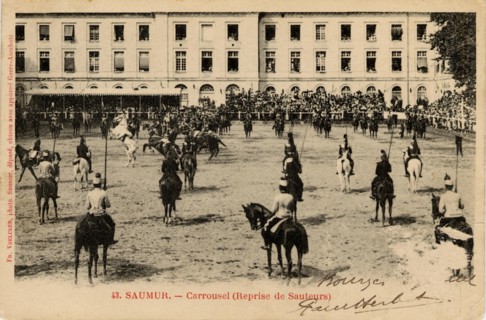 SAUMUR