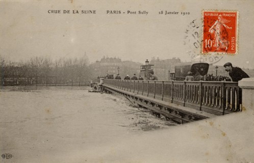 The 1910 Great Flood of Paris