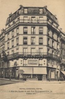 Paris, angle de la rue des Ecoles et du Cardinal-Lemoine