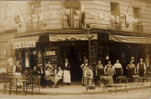 Paris, Café on the corner of Boulevard de Ménilmontant and Rue des Bluets