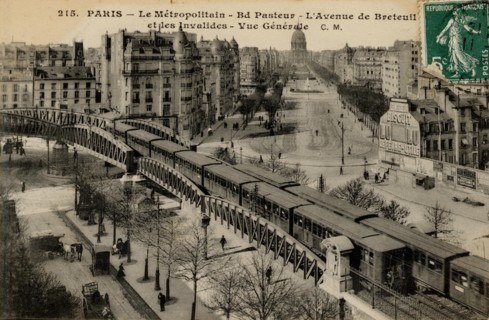 Paris, aerial metro