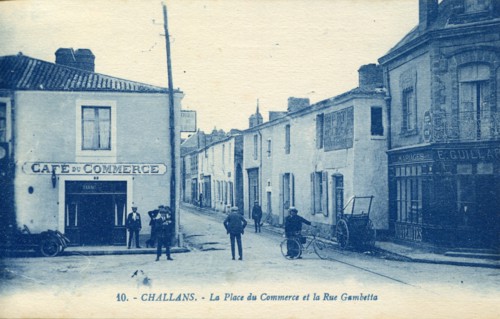 Challans, the Place du Commerce and the Rue Gambetta