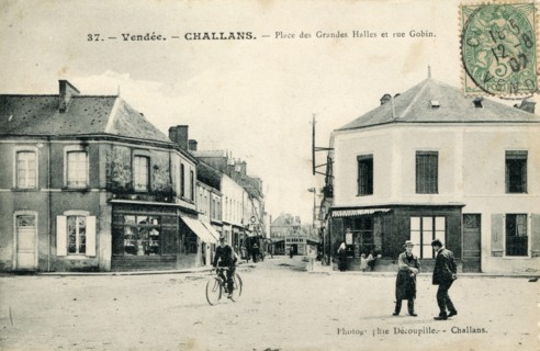 Challans, place des Grandes Halles et rue Gobin