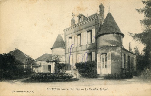 Thorigny-sur-Oreuse, le Pavillon Brissot
