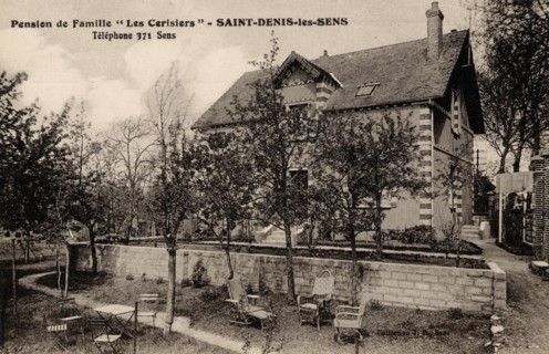 SAINT-DENIS