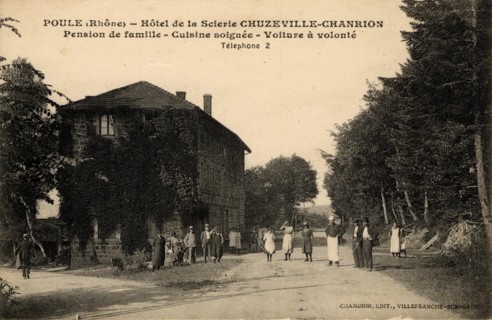POULE-LES-ECHARMEAUX