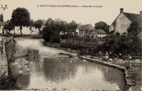 NEUVY-DEUX-CLOCHERS