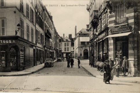 TROYES