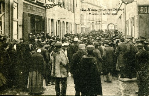 Moulins