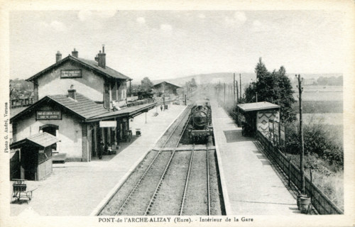 Pont-de-l'Arche, train station