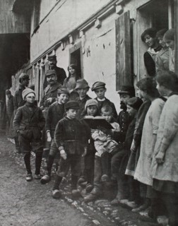 Première Guerre Mondiale. La leçon de français aux petits alsaciens