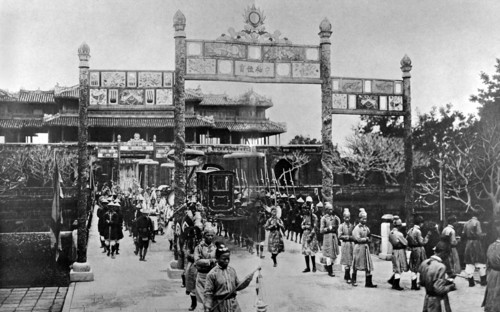 In Vietnam, triennial ceremony of the "Nam-Giao" 
(March 1924)
