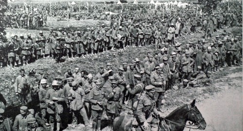 World War I. Offensive of the British 4th Army  north of the Somme (1918)