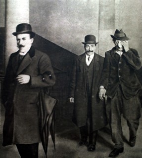 Attentat contre M. Clemenceau. Arrestation de l'anarchiste Emile Cottin (1919)