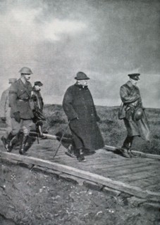 World War I. President Clemenceau visiting the Vimy  plateau (1918)