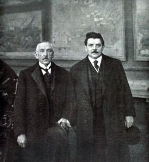 On a visit to Lyons, Prime Minister Hughes of Australia and Mr. Herriot, mayor of Lyons, 1919