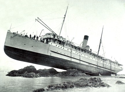 Grounding of the "Princess May", 1910