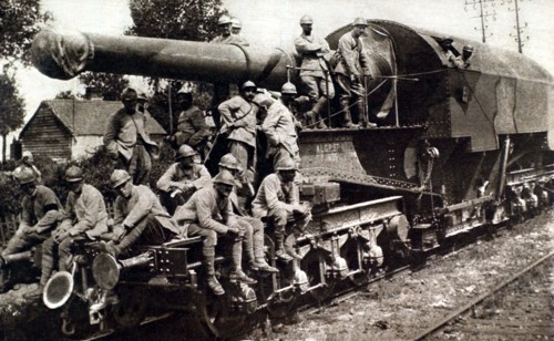 Première Guerre Mondiale. Artillerie lourde dans la Somme (1916)