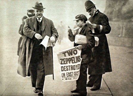 Announcing the news of a Zeppelin raid on England (1916)