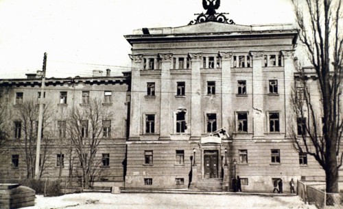 Révolution russe. A Kief, en Ukraine, bombardement de la ville par les bolcheviks