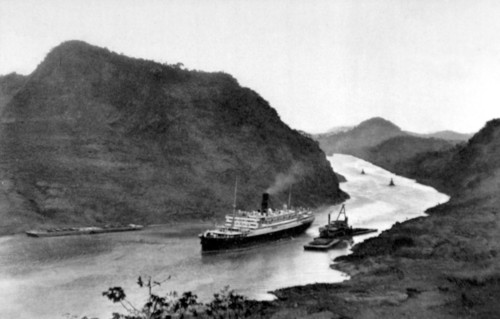 Dans le Canal de Panama, sur le versant du Pacifique (1927)
