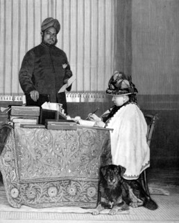 At Balmoral Castle, Queen Victoria and her Hindu secretary (1901)