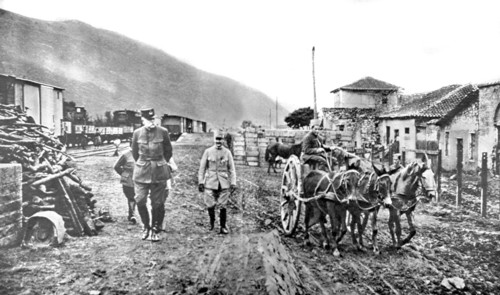 World War I. General Sarrail and his chief of staff, Lieutenant-colonel Jacquemot, on the Franco-Bulgarian front  (1915)