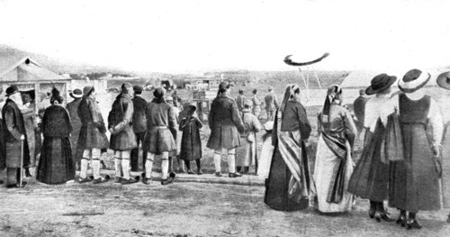 Habitants de Salonique au camp franco-anglais de Zeinitlik (1915)