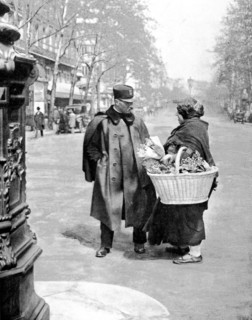 Lily-of-the-valley vendor, Boulevard des Italiens, Paris (1925)