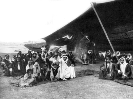 Syrie. Un allié de la France, Nouri Ibn Chalaan sous sa tente (1925)