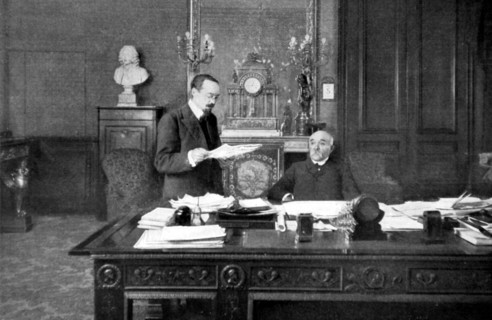 M. Clemenceau et M. Albert Sarraut, place Beauveau (5 mai 1906)