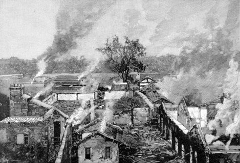 Maisons incendiées par les Chinois autour de la légation américaine pendant la Guerre des Boxers (1900)