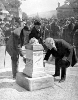 President Poincaré inaugurating the first milestone of the Sacred Way in Verdun, in Bar-le-Duc (8-21-1922)