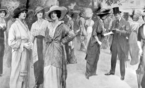 Elégantes à Longchamp, en 1913.