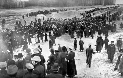 Léon Tolstoi's funeral at Astapovo train station, in Russia (1910)