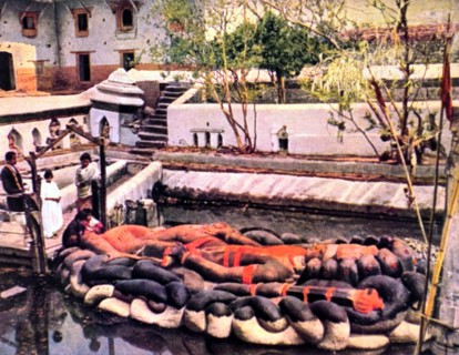 Le dieu Changu Narain couché sur un serpent (Népal, 1929)