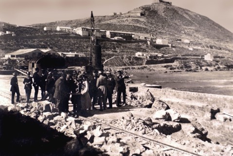 M. Steeg, résident général de France, visite le port d'Agadir, en 1928.