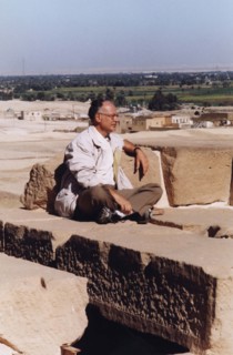 Christian Jacq at Dayr al Madinah site
