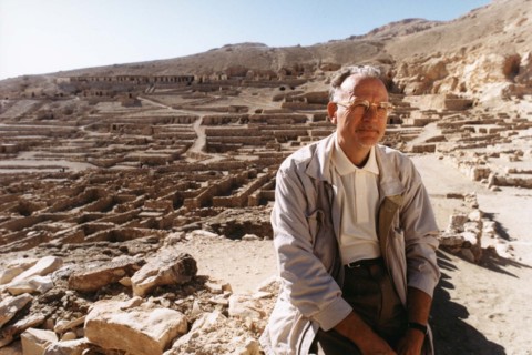Christian Jacq on Dayr al Madinah site