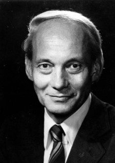Eigen, Manfred