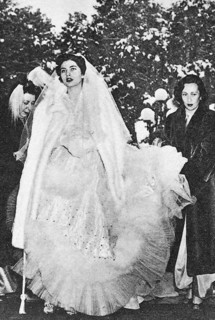 Mariage de Soraya et du Chah Resa Pahlawi.
Arrivée de la mariée au palais.