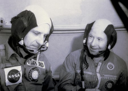 Tom Stafford et Alexei Leonow
