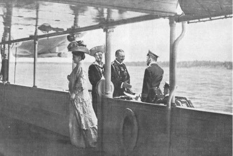 Summit meeting between Wilhelm II and Nicolas II, abord the 'Hohenzollern'