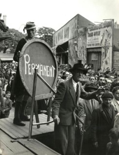 The Cirque Fanni at the Foire du Trône, circa 1948